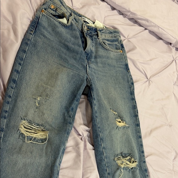 Zara Straight Leg Distressed Blue Jeans - Picture 4 of 4